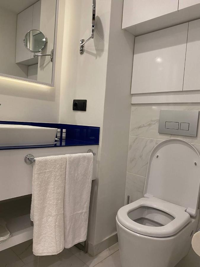 Orbi City Luxury Studio Harbour And Sea View 巴统 外观 照片